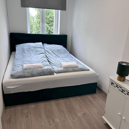 Przytulny Apartament Apartment ชเตชชีแนค ภายนอก รูปภาพ